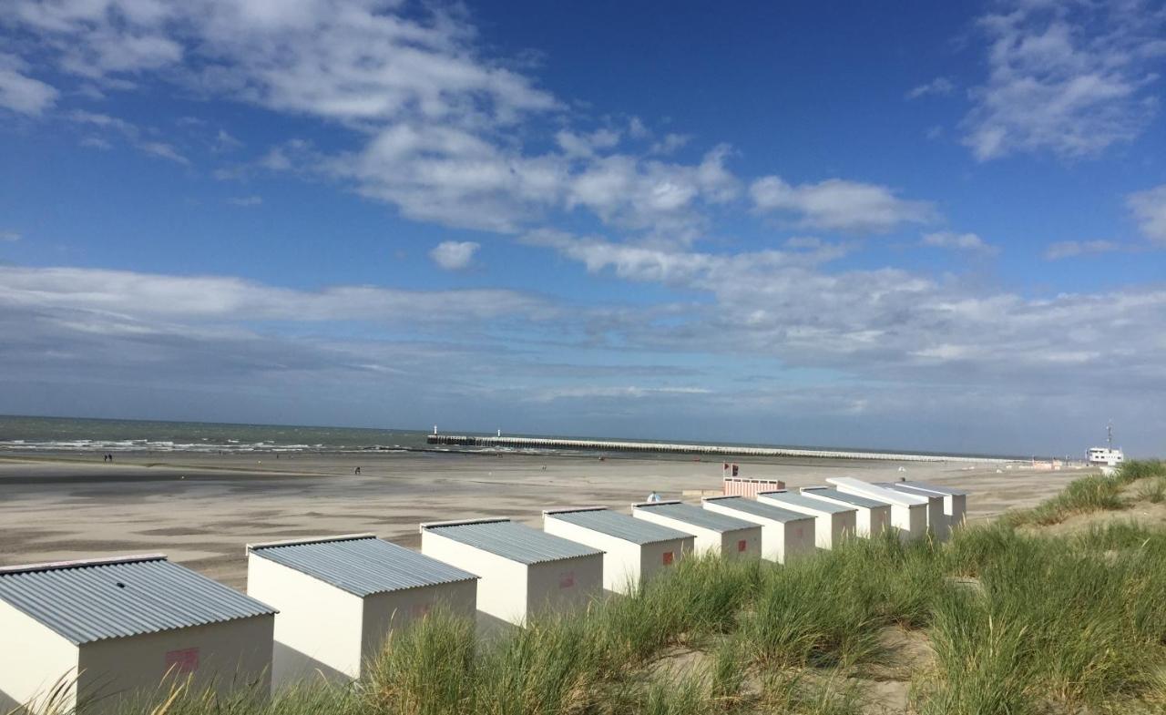 Appartement Penthousestudio Gaudi Met Zonneterras En Zicht Op Zee à Nieuport Extérieur photo